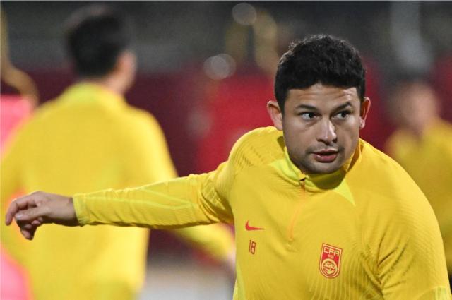 V体育网站-亚足联官网评亚冠历史十大球星 艾克森德扬在列