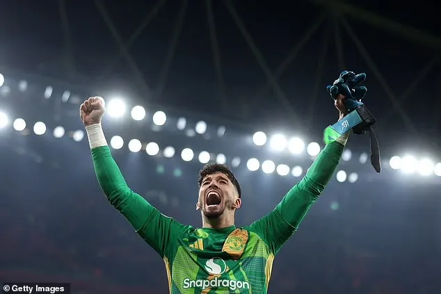 V体育在线入口-跟队：贝西克塔斯冬窗求购巴因迪尔曼联拒绝，今夏可能离队